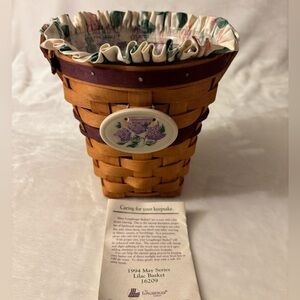 Longaberger - 1994 Lilac Basket with liner